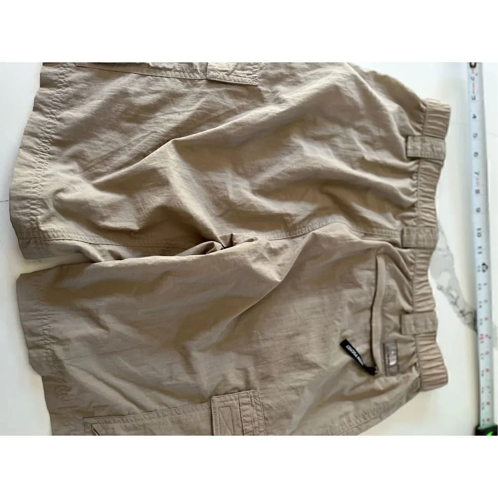 The North Face Men’s Khaki Shorts Sz M 100% Nylon Stretch Waist Hiking